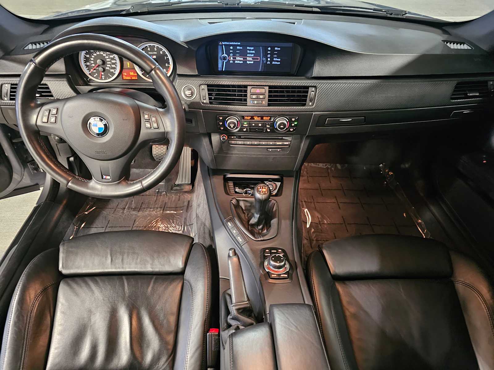 Thumbnail: 2011 BMW M3 - 10