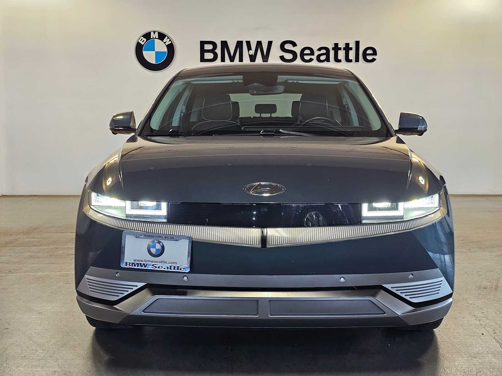 Thumbnail: 2023 Hyundai Ioniq 5 - 6