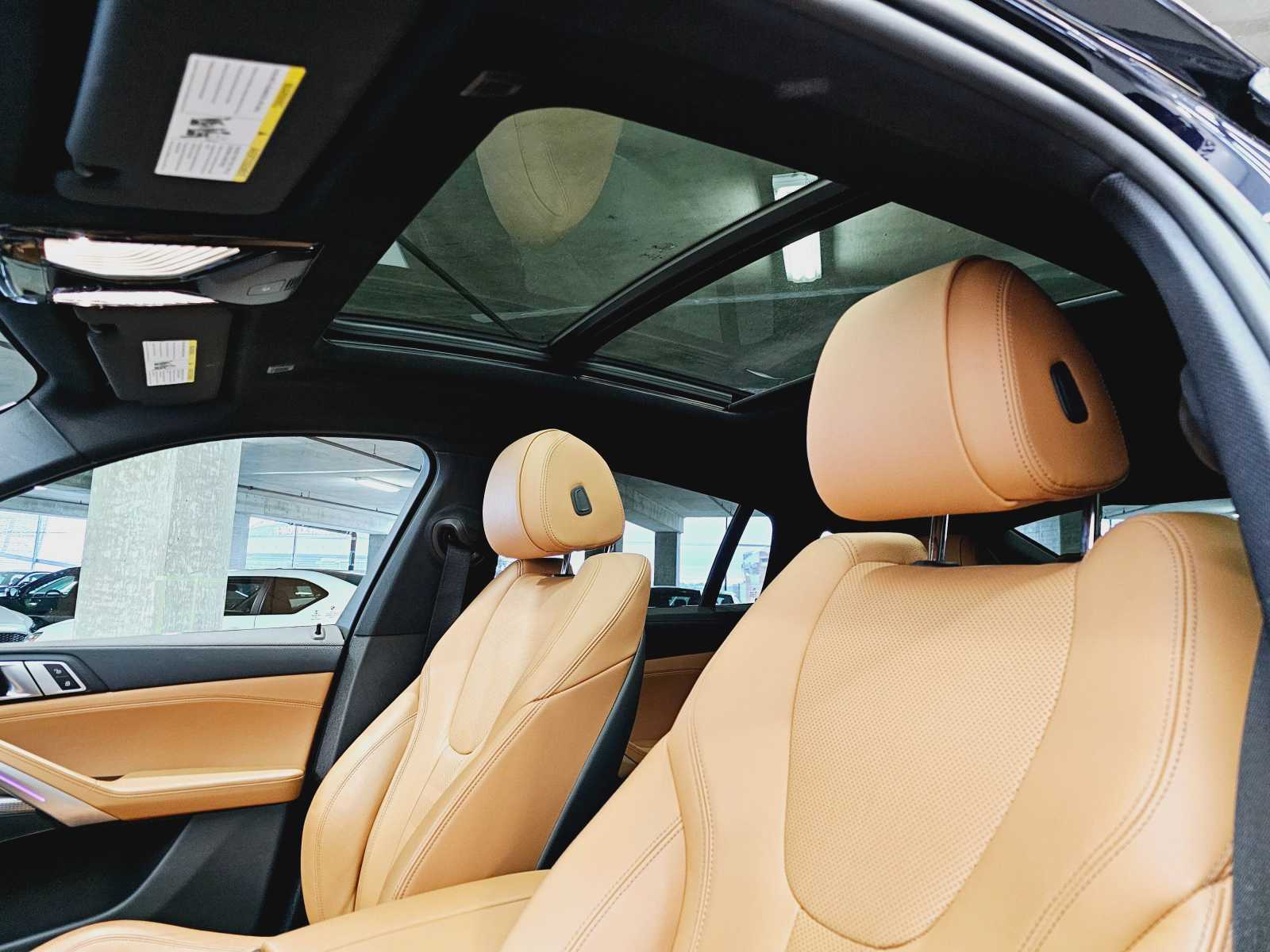 Thumbnail: 2021 BMW X6 - 35