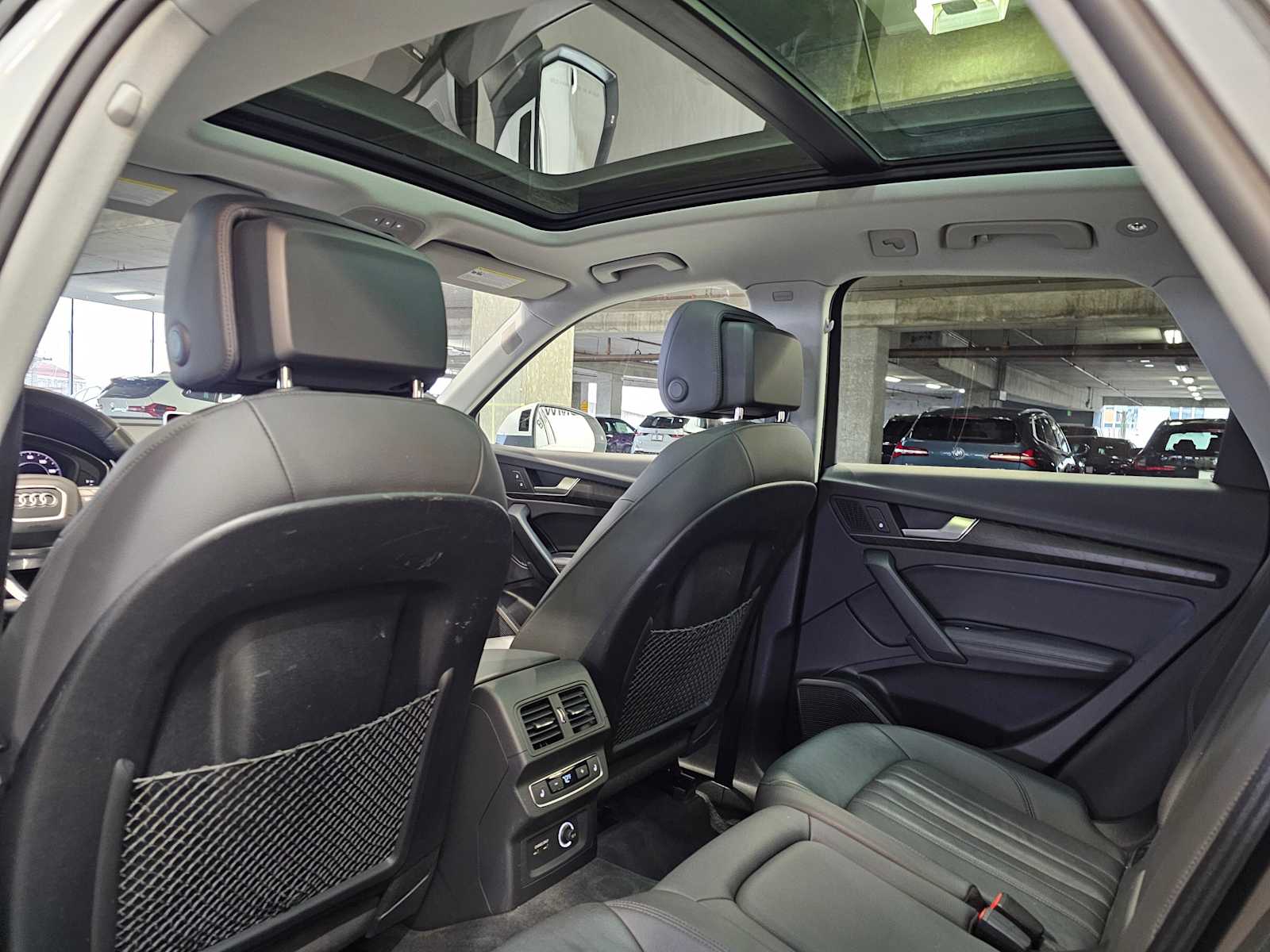 Thumbnail: 2020 Audi Q5 - 26