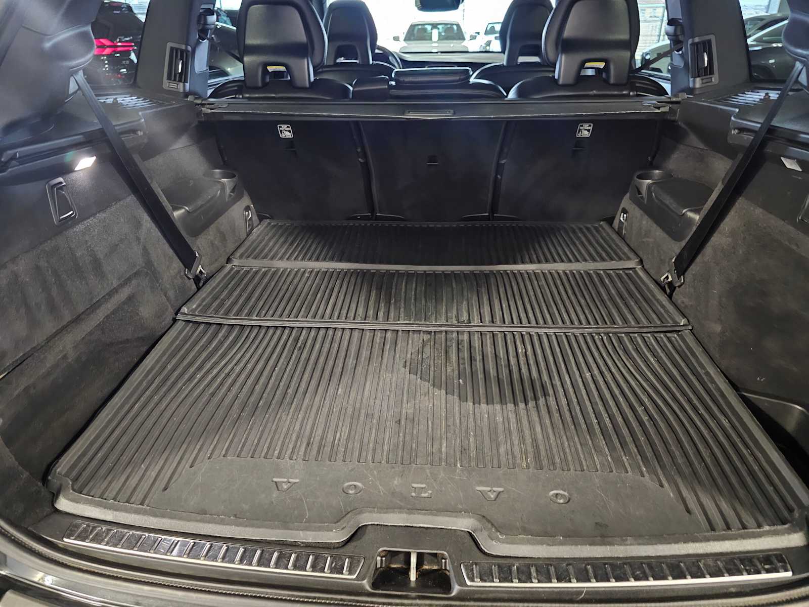 Thumbnail: 2016 Volvo XC90 - 37