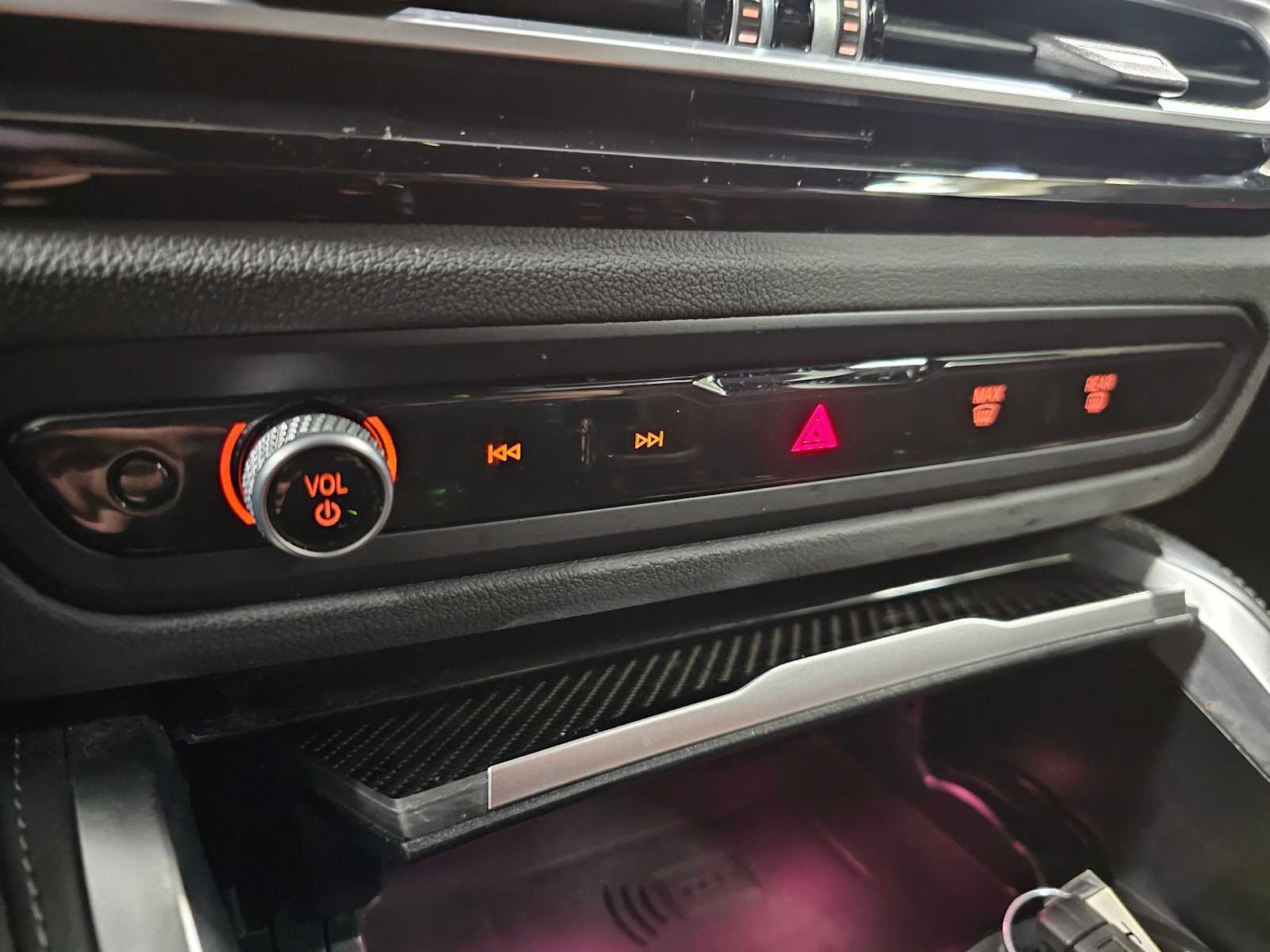 Thumbnail: 2023 BMW i4 - 18