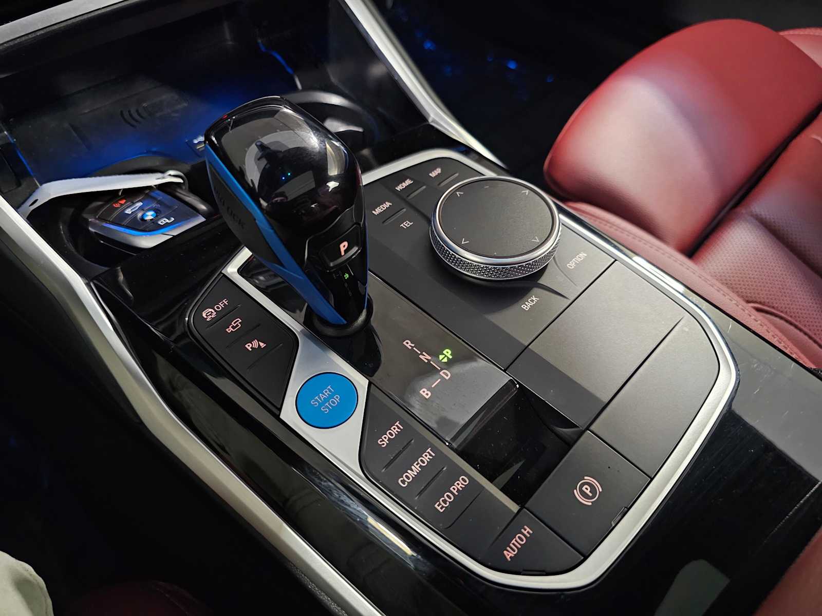 Thumbnail: 2023 BMW i4 - 23