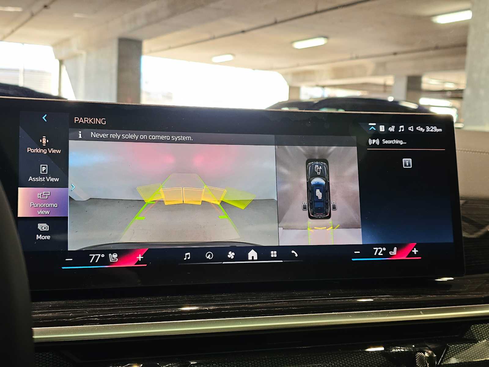 Thumbnail: 2026 BMW X7 - 14