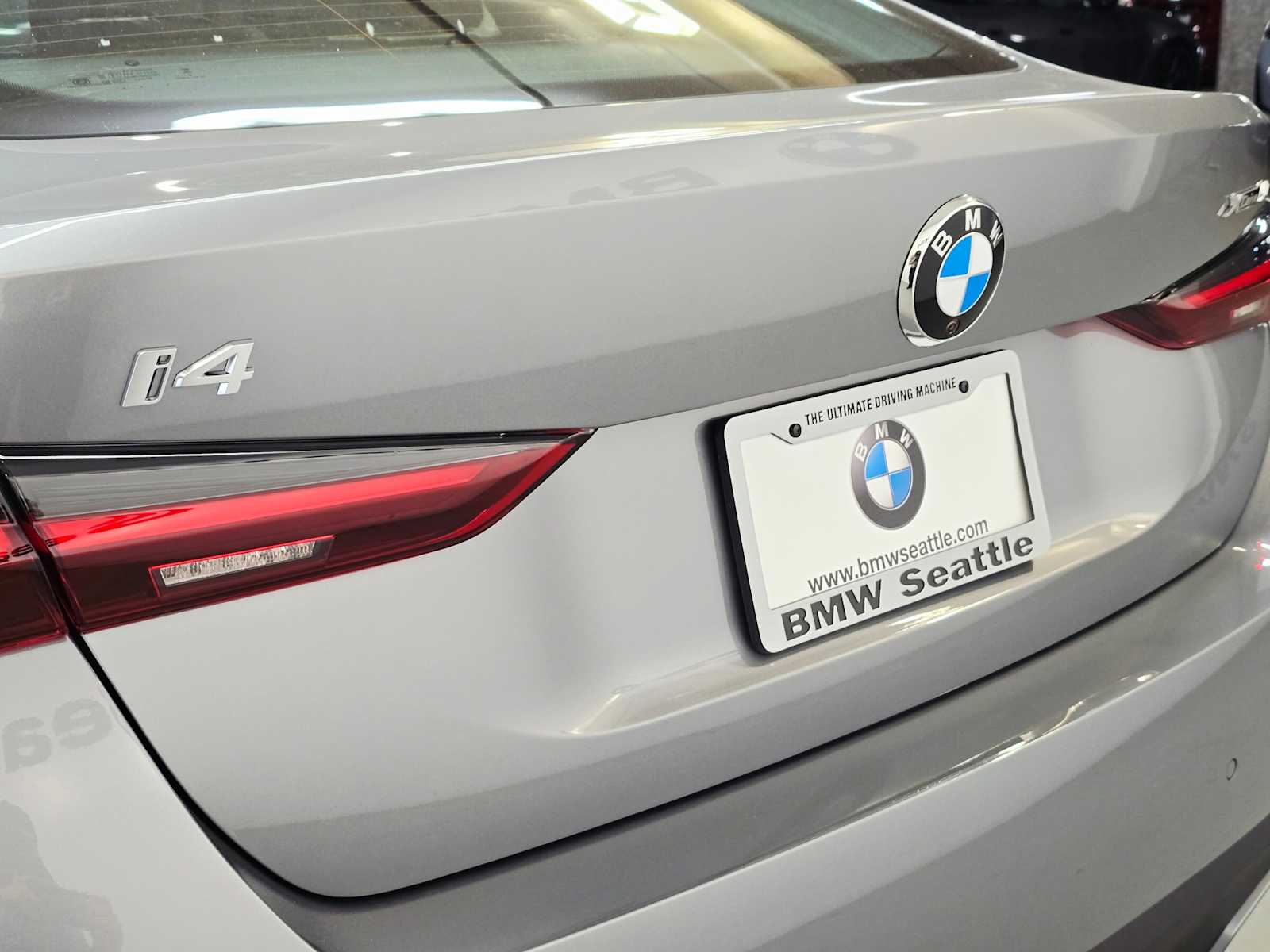 Thumbnail: 2026 BMW i4 - 7
