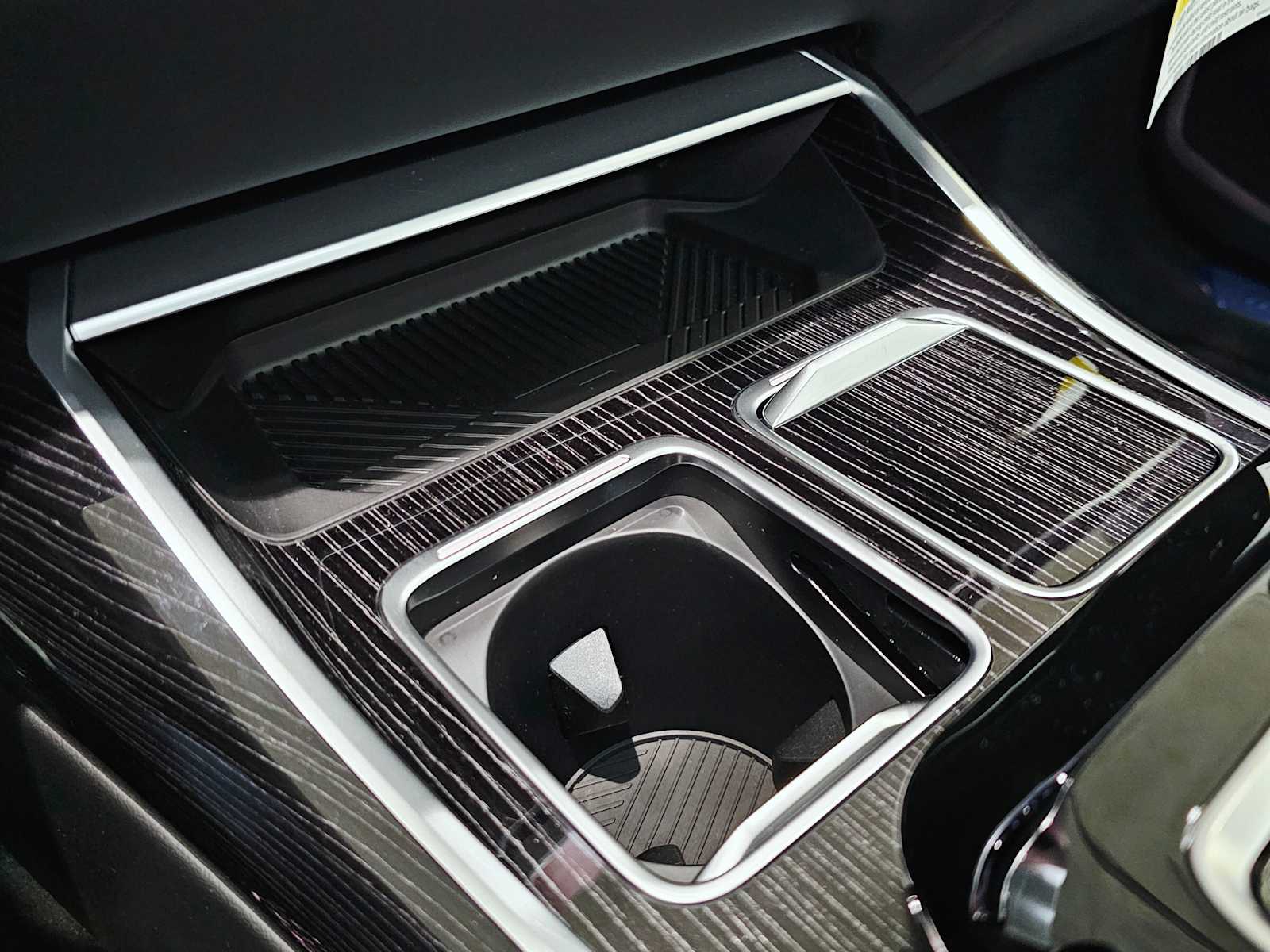 Thumbnail: 2025 BMW 7 Series - 19