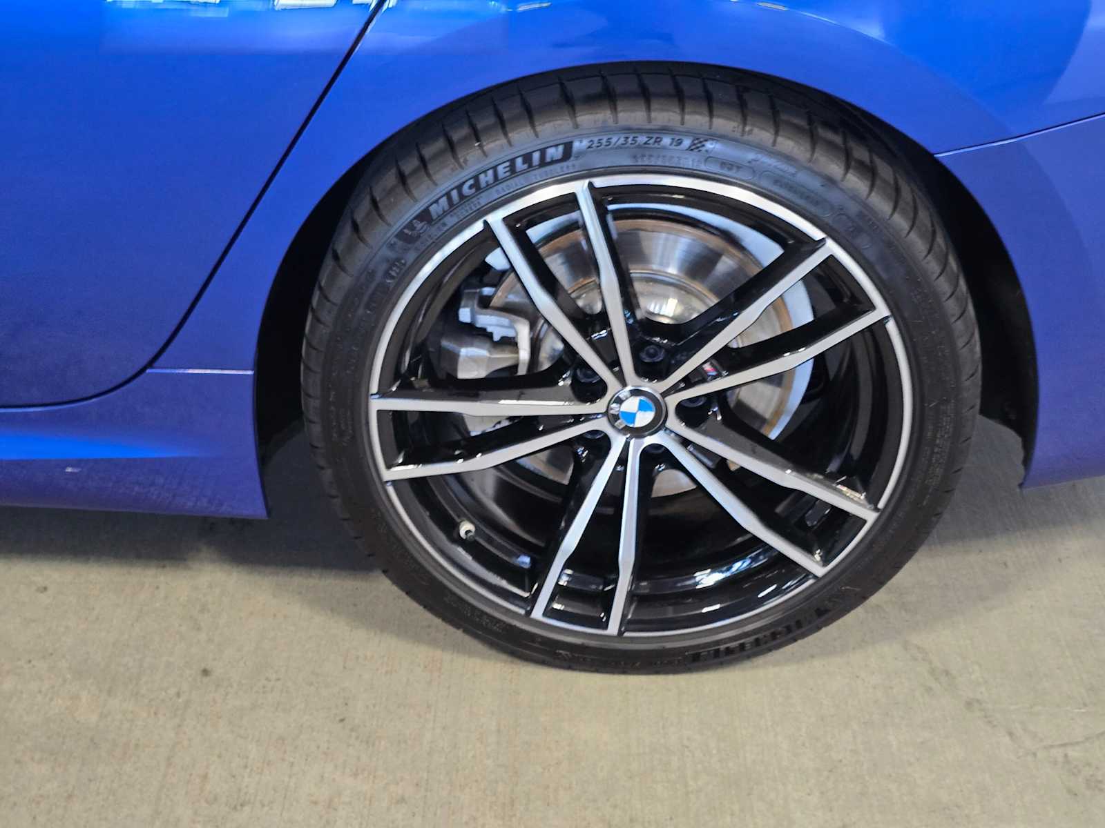 Thumbnail: 2019 BMW 3 Series - 8