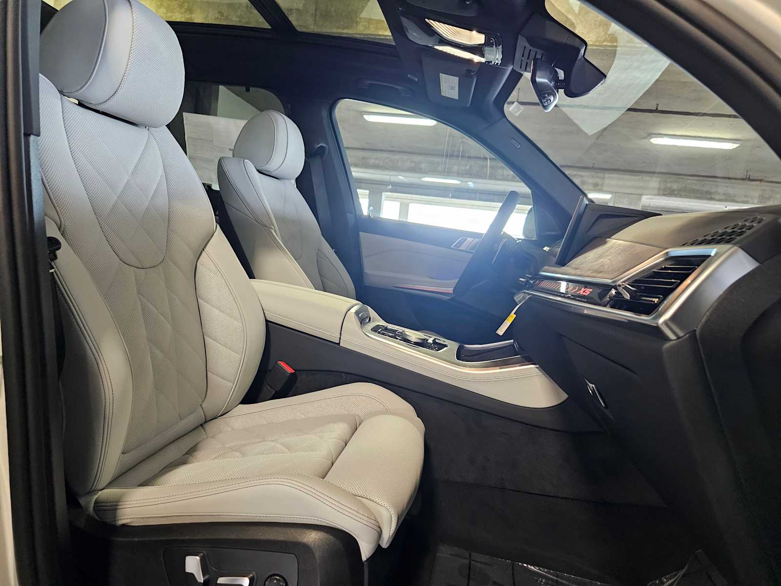Thumbnail: 2026 BMW X5 - 41