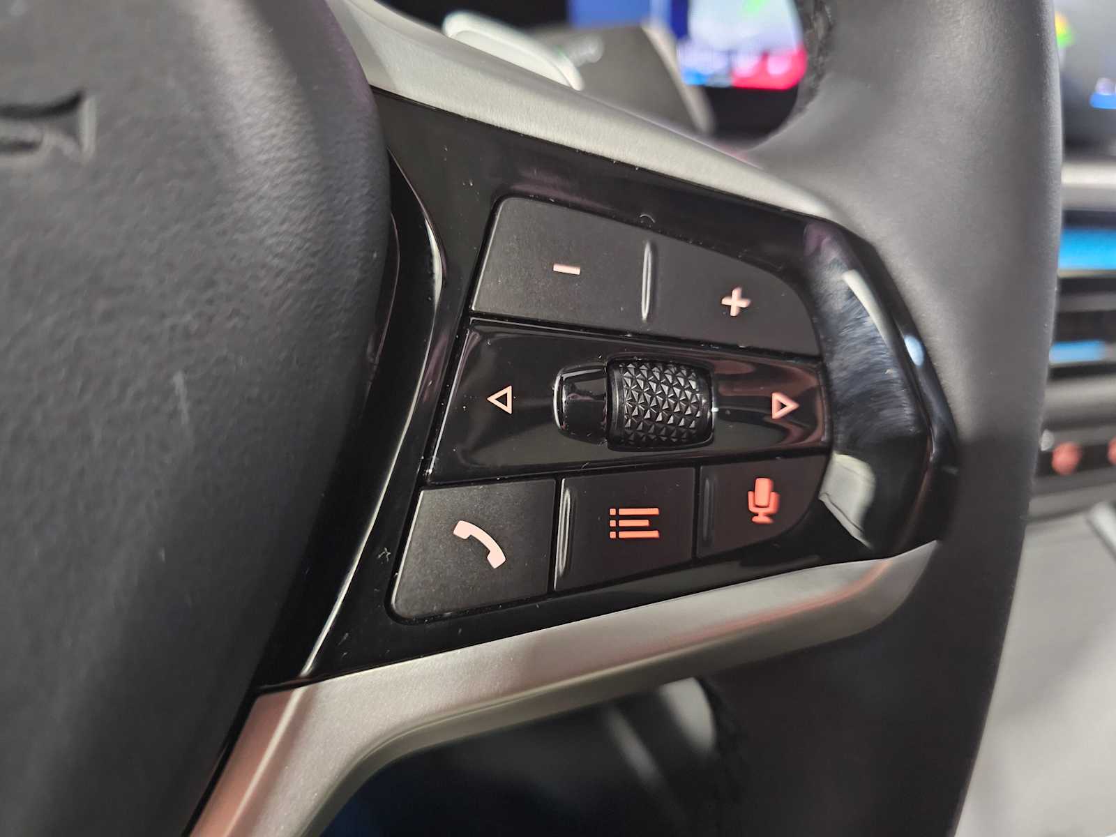 Thumbnail: 2025 BMW 3 Series - 19