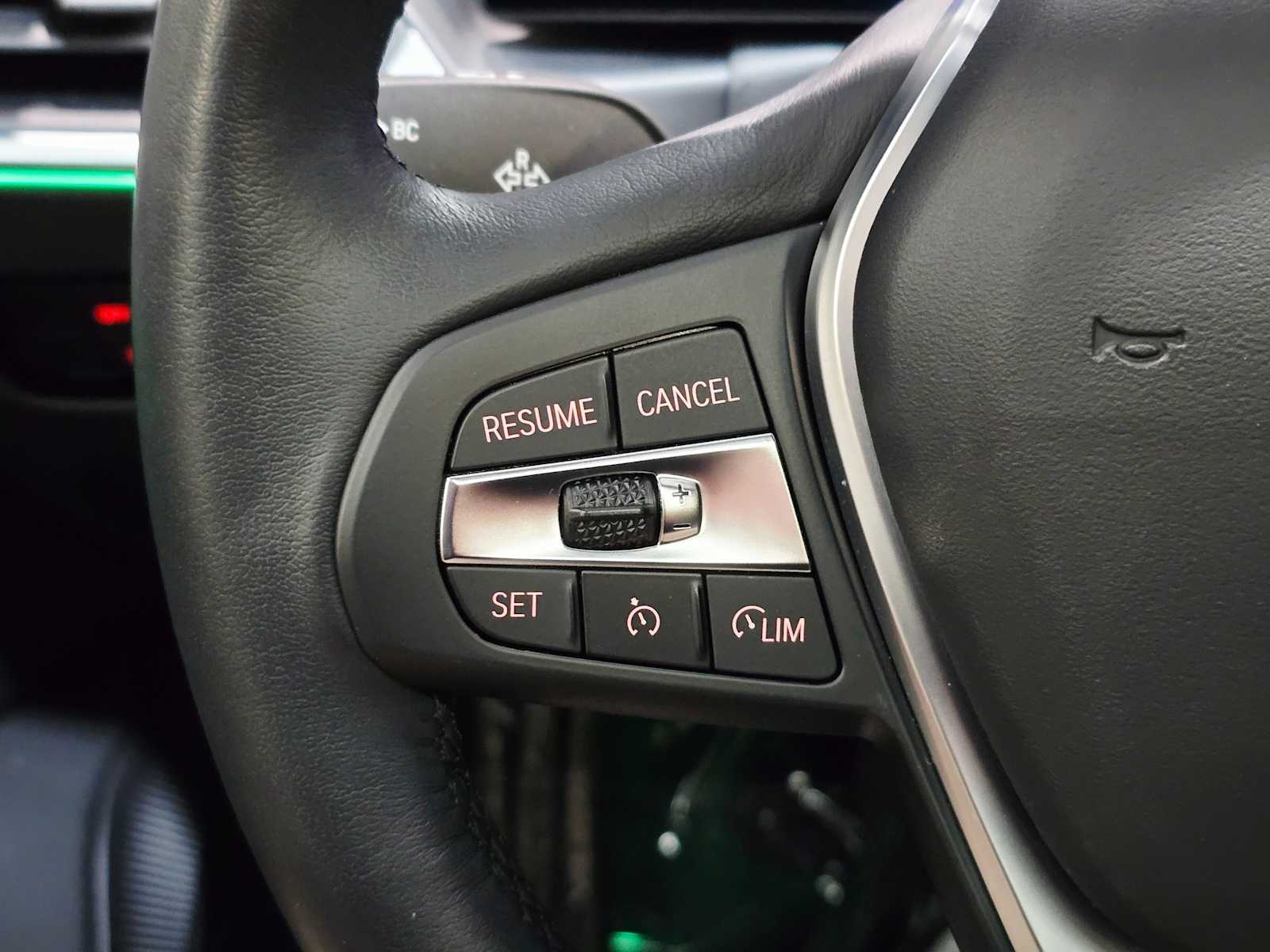 Thumbnail: 2023 BMW i4 - 20