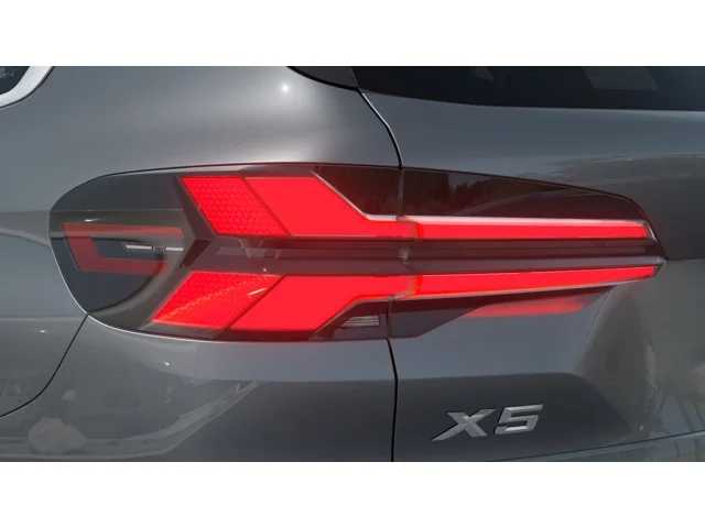 Thumbnail: 2026 BMW X5 - 8