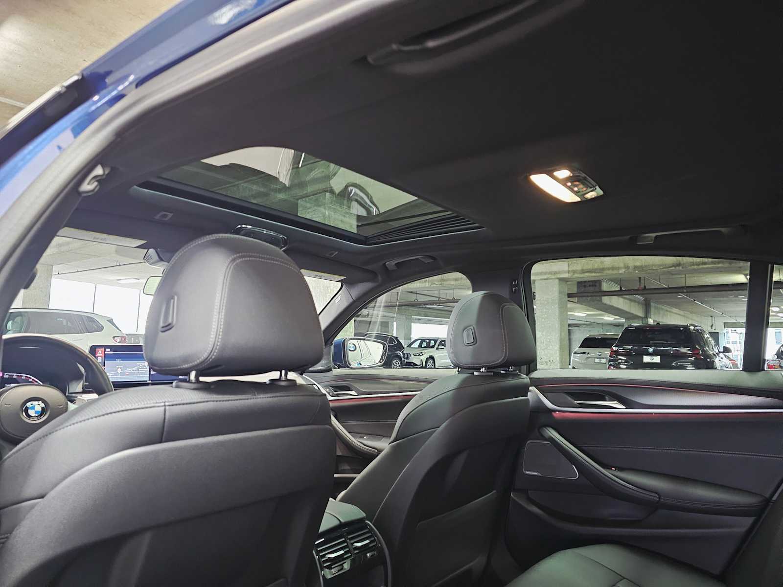 Thumbnail: 2023 BMW 5 Series - 26