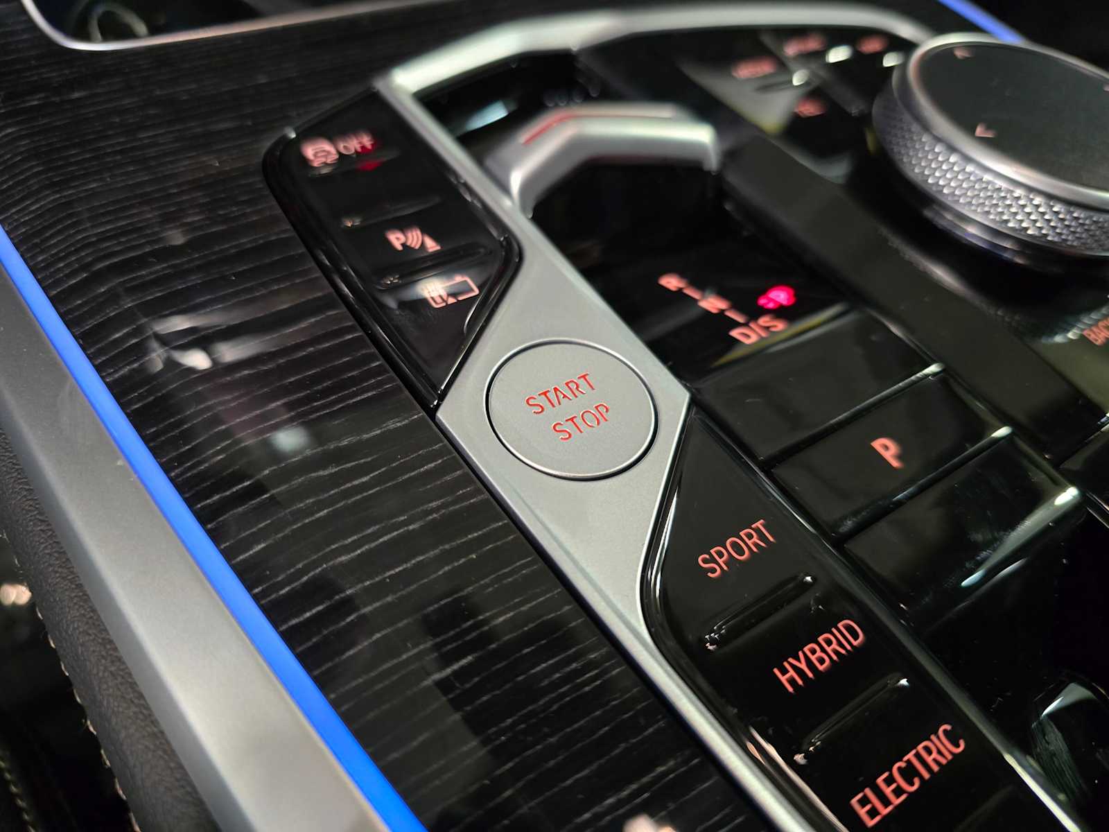 Thumbnail: 2026 BMW X5 - 21