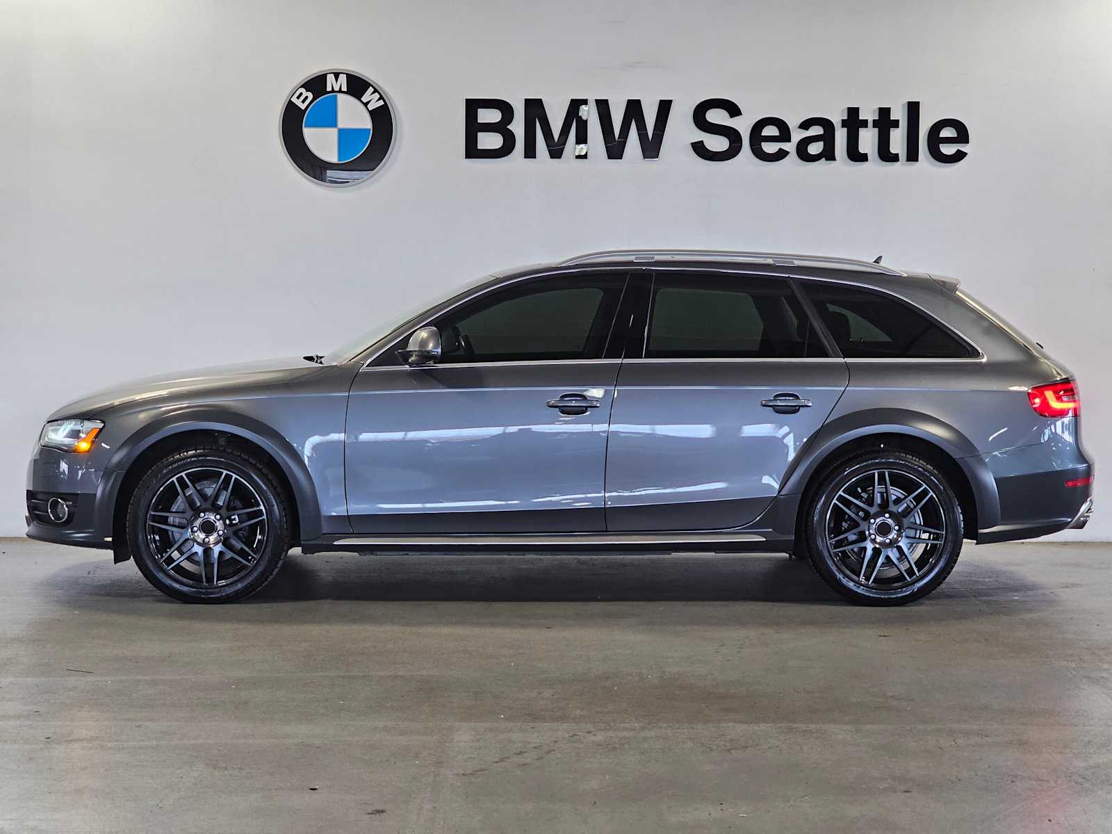 Thumbnail: 2013 Audi Allroad - 3