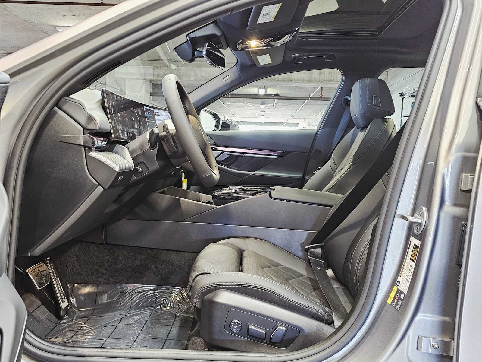 Thumbnail: 2026 BMW i5 - 22