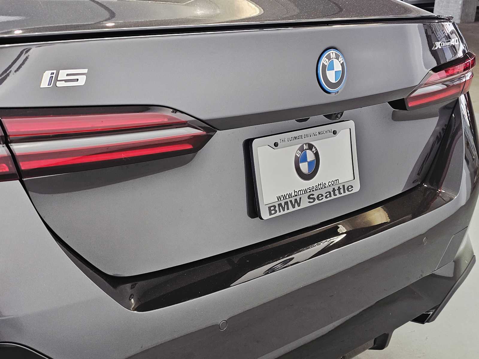 Thumbnail: 2026 BMW i5 - 7