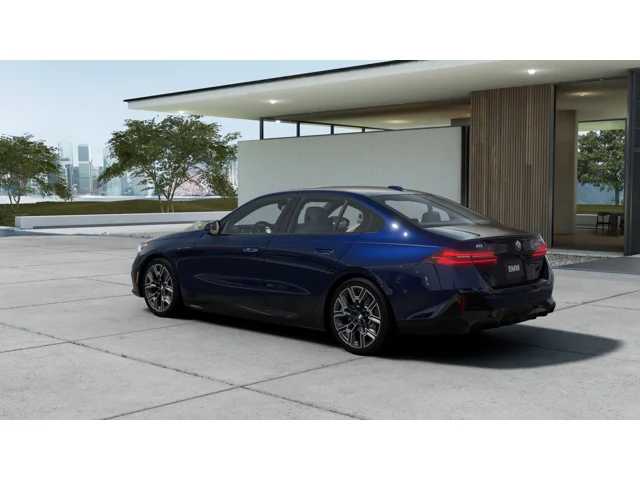 Thumbnail: 2026 BMW i5 - 2