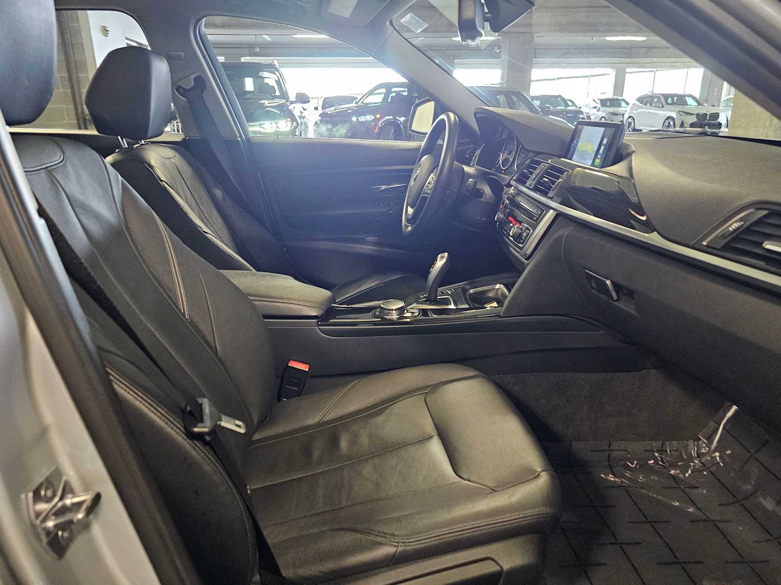 Thumbnail: 2015 BMW 3 Series - 41