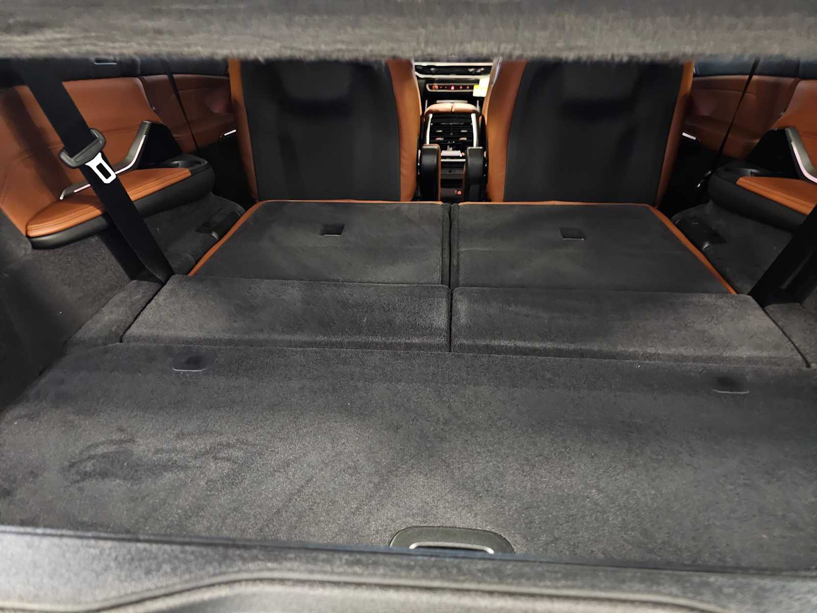 Thumbnail: 2026 BMW X7 - 47