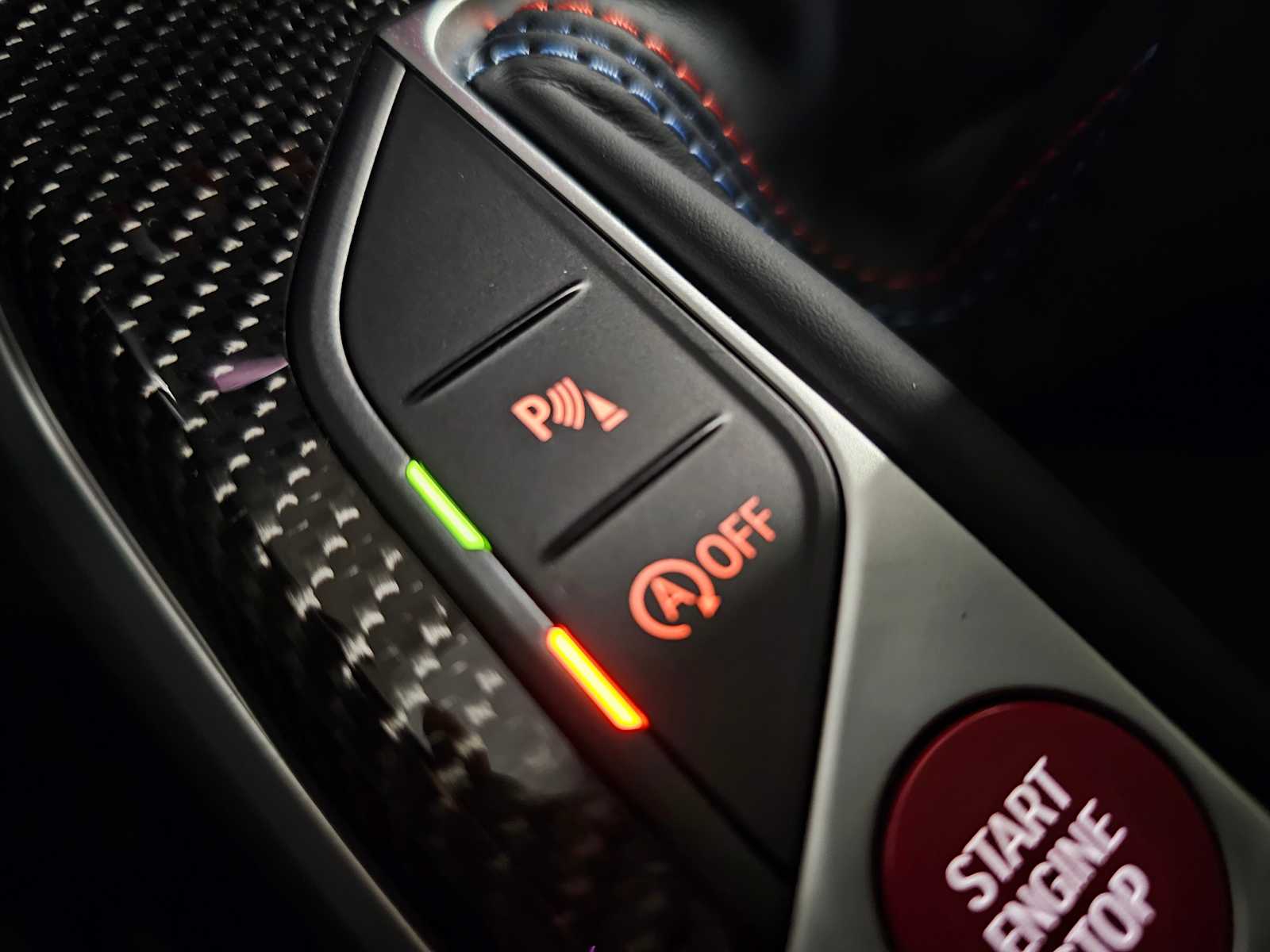 Thumbnail: 2025 BMW M3 - 25