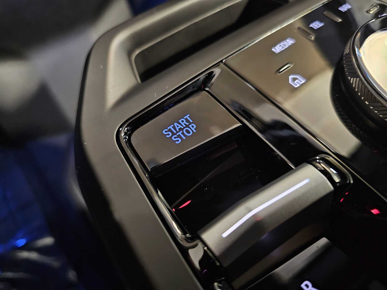 Thumbnail: 2026 BMW iX - 23