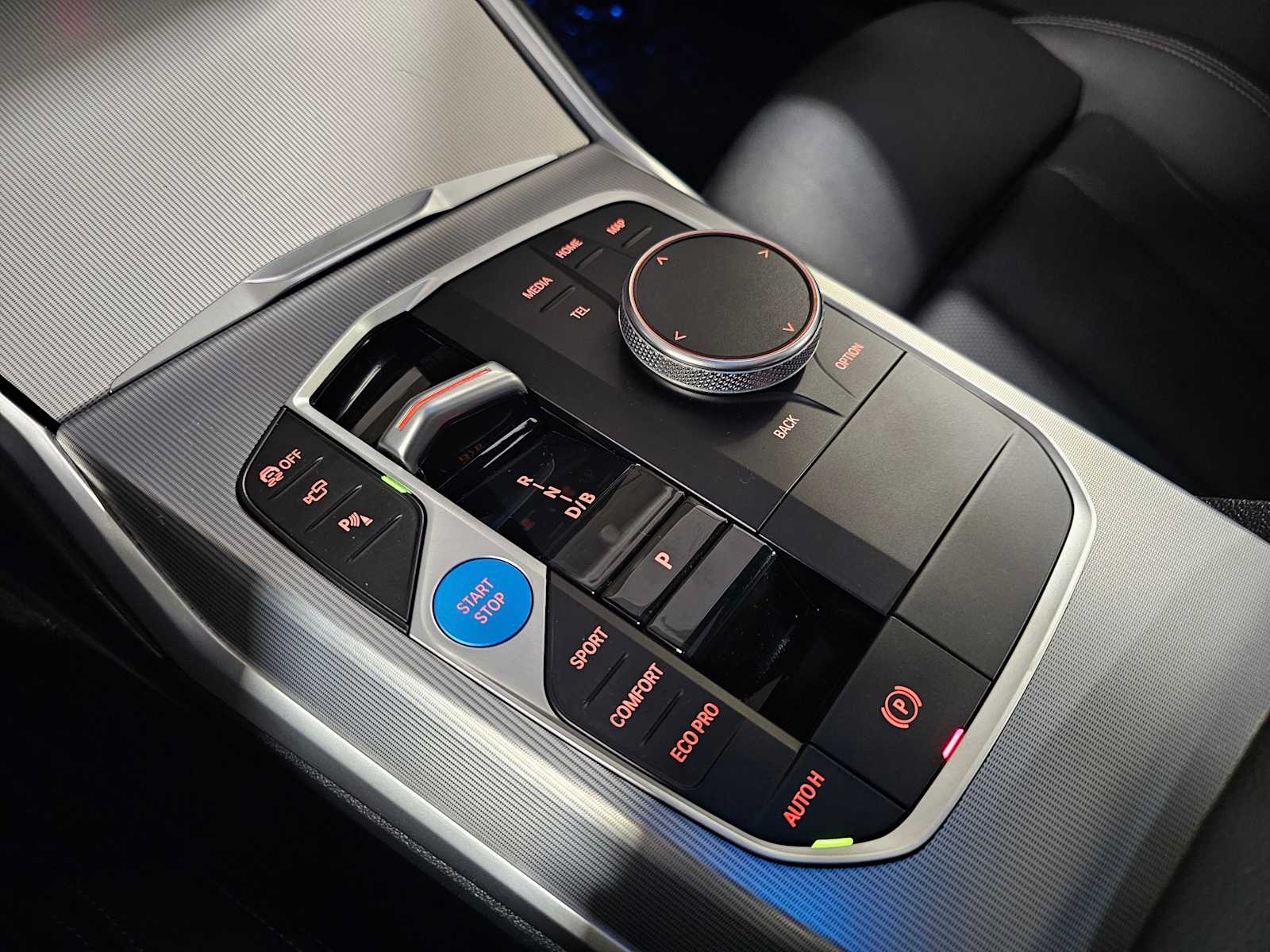 Thumbnail: 2023 BMW i4 - 23