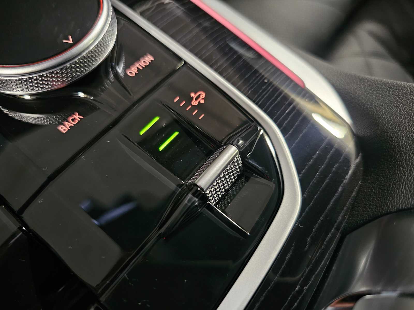 Thumbnail: 2026 BMW X5 - 25