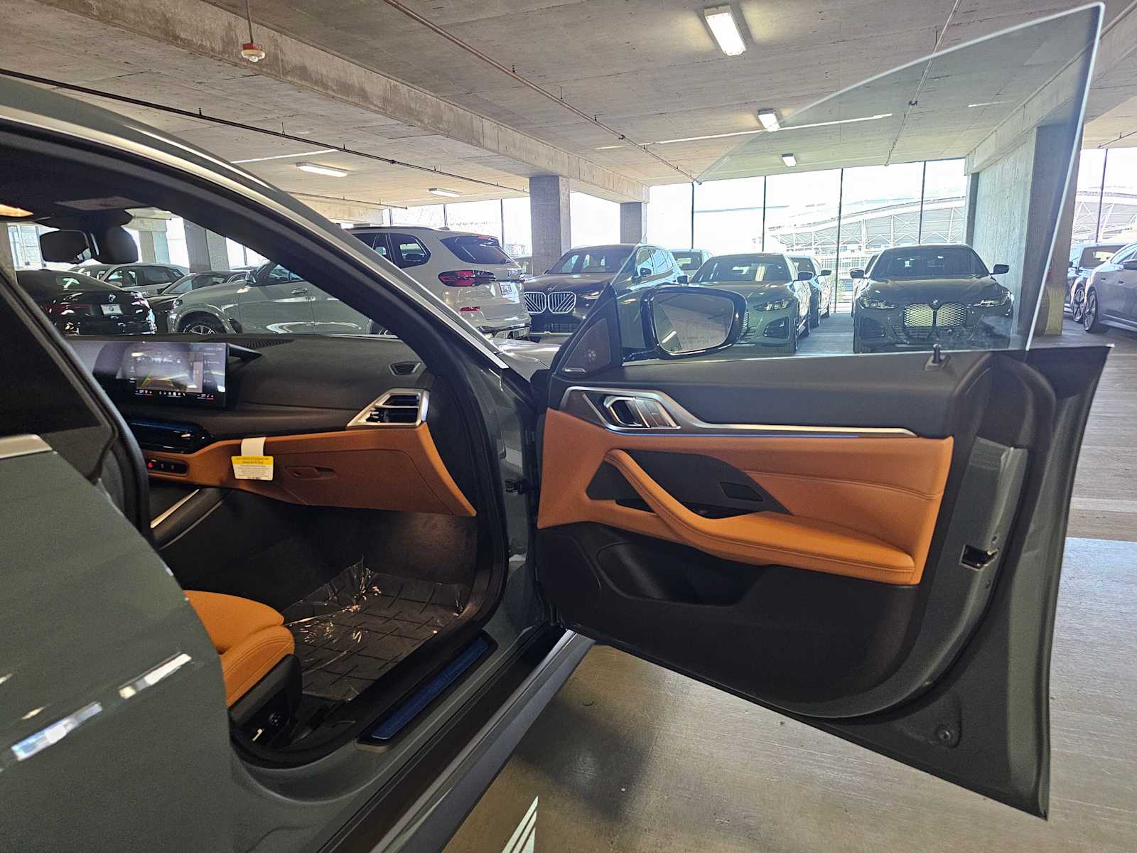 Thumbnail: 2026 BMW i4 - 31