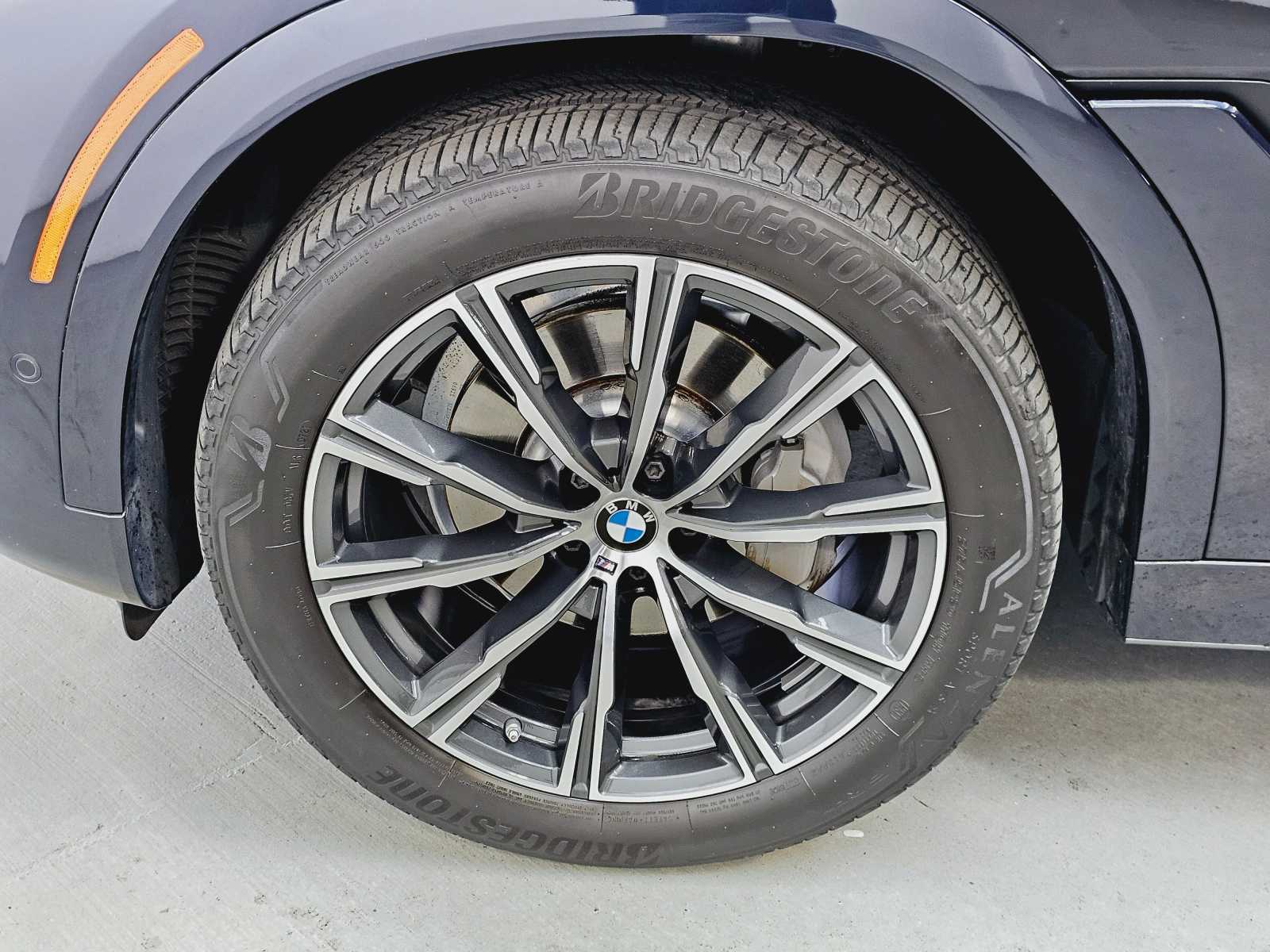 Thumbnail: 2021 BMW X6 - 8