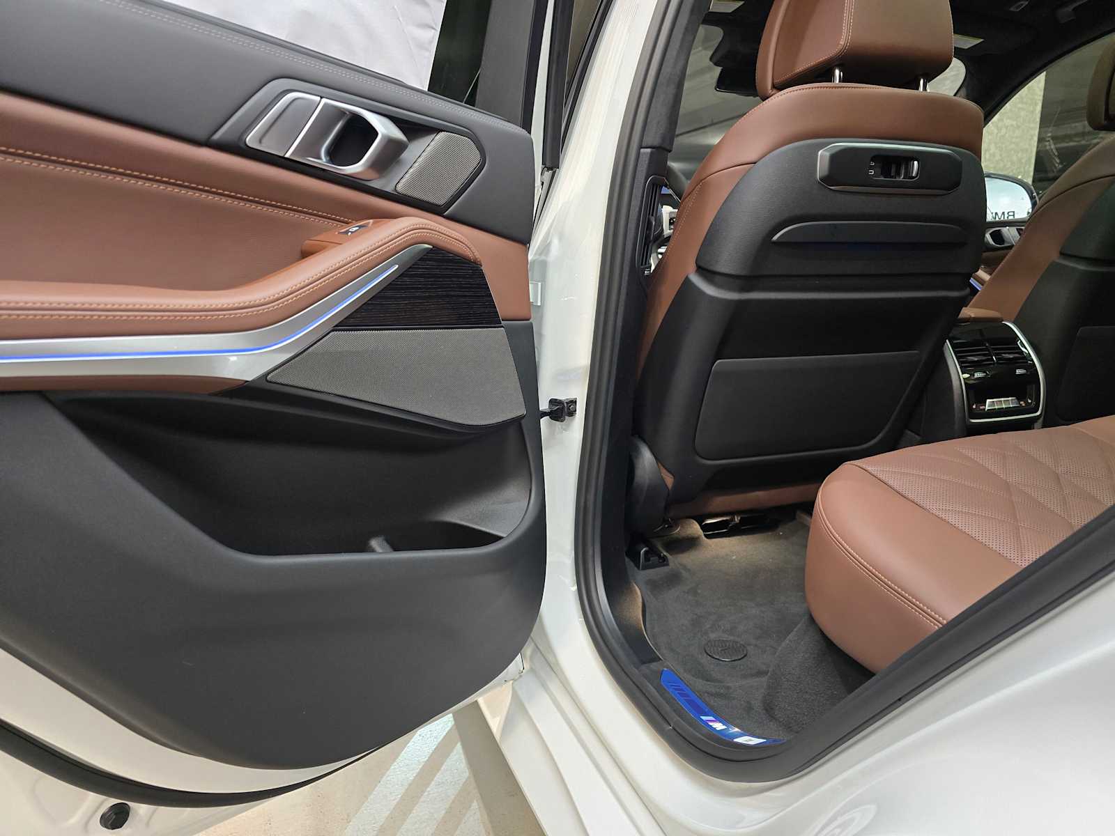 Thumbnail: 2026 BMW X5 - 25