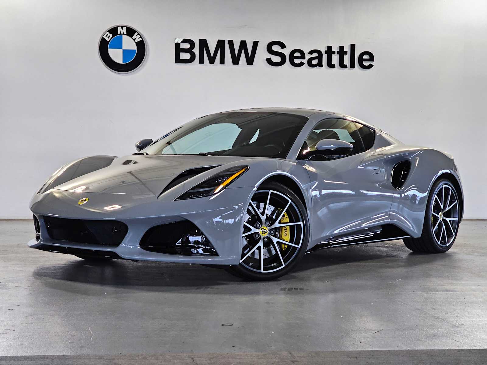 Thumbnail: 2024 Lotus Emira - 1