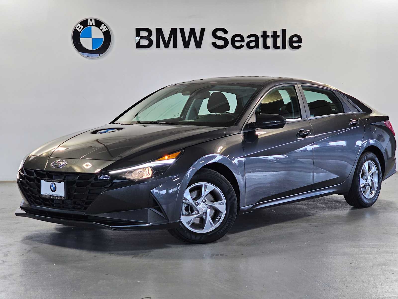 Thumbnail: 2022 Hyundai Elantra - 1