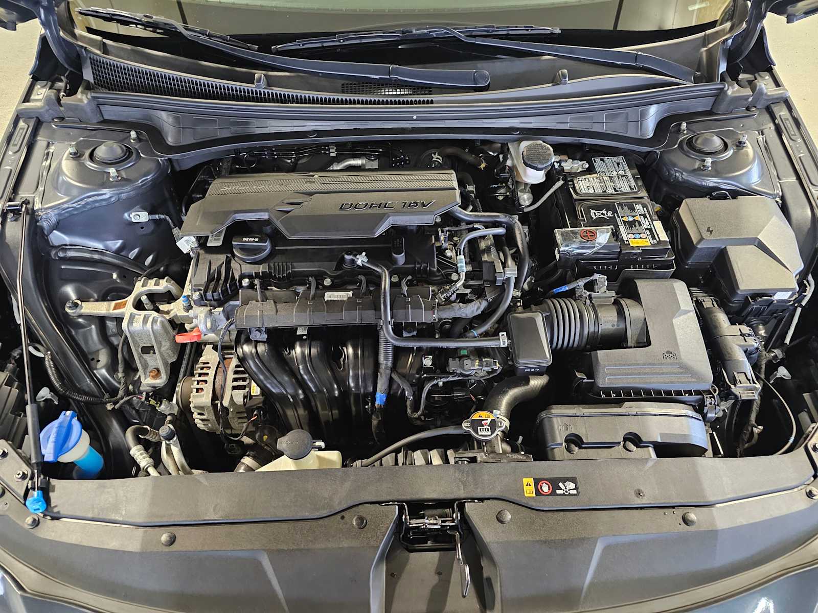 Thumbnail: 2022 Hyundai Elantra - 9