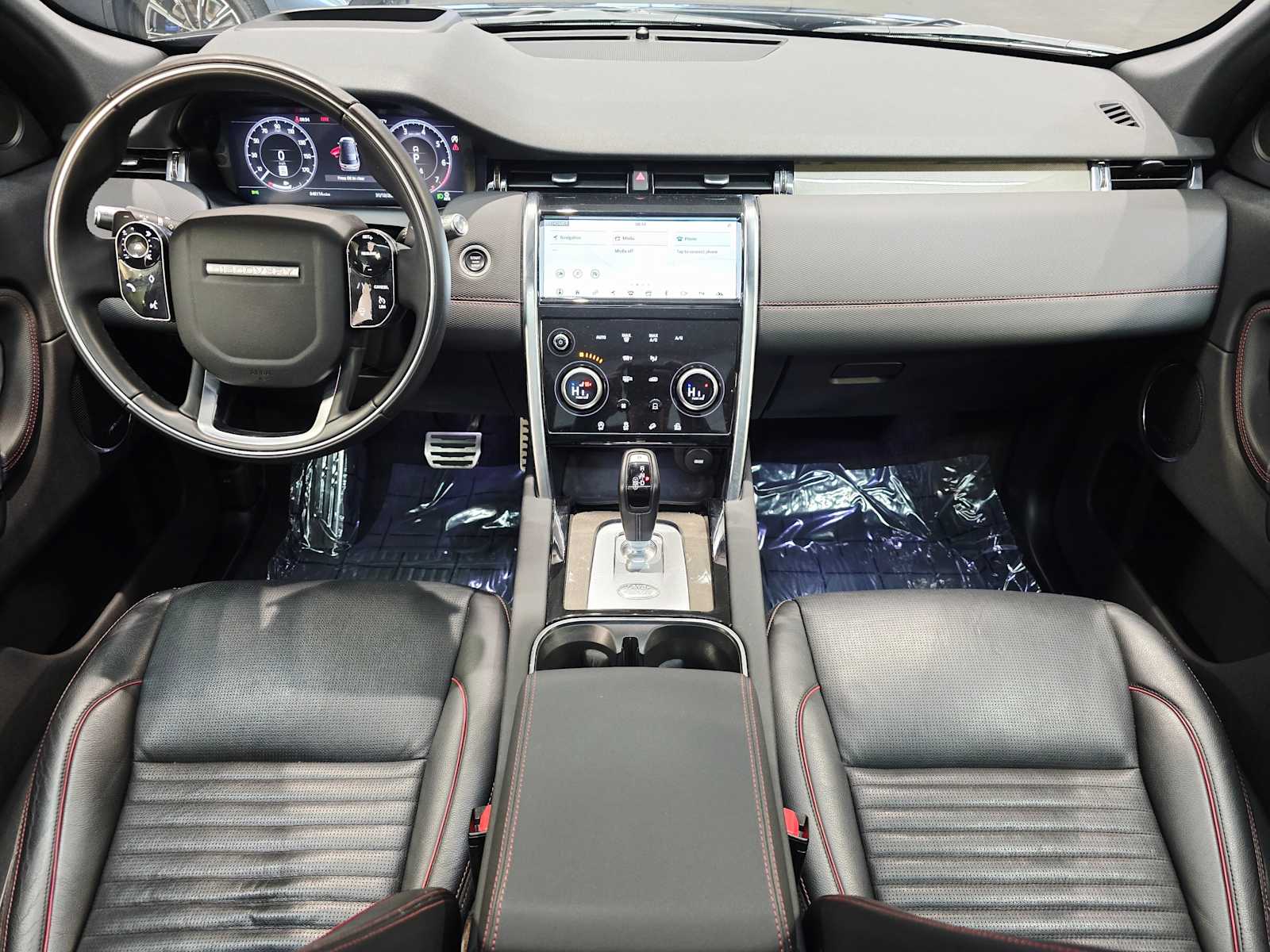 Thumbnail: 2020 Land Rover Discovery Sport - 10