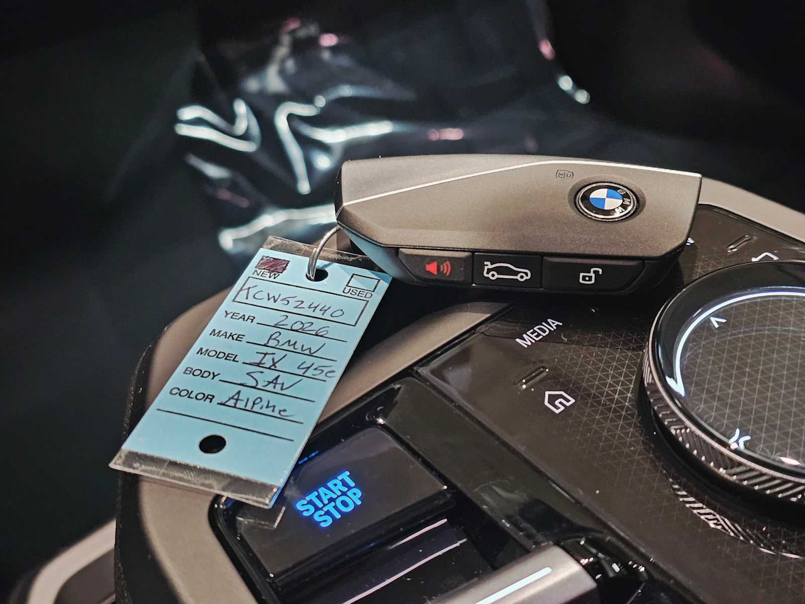 Thumbnail: 2026 BMW iX - 30