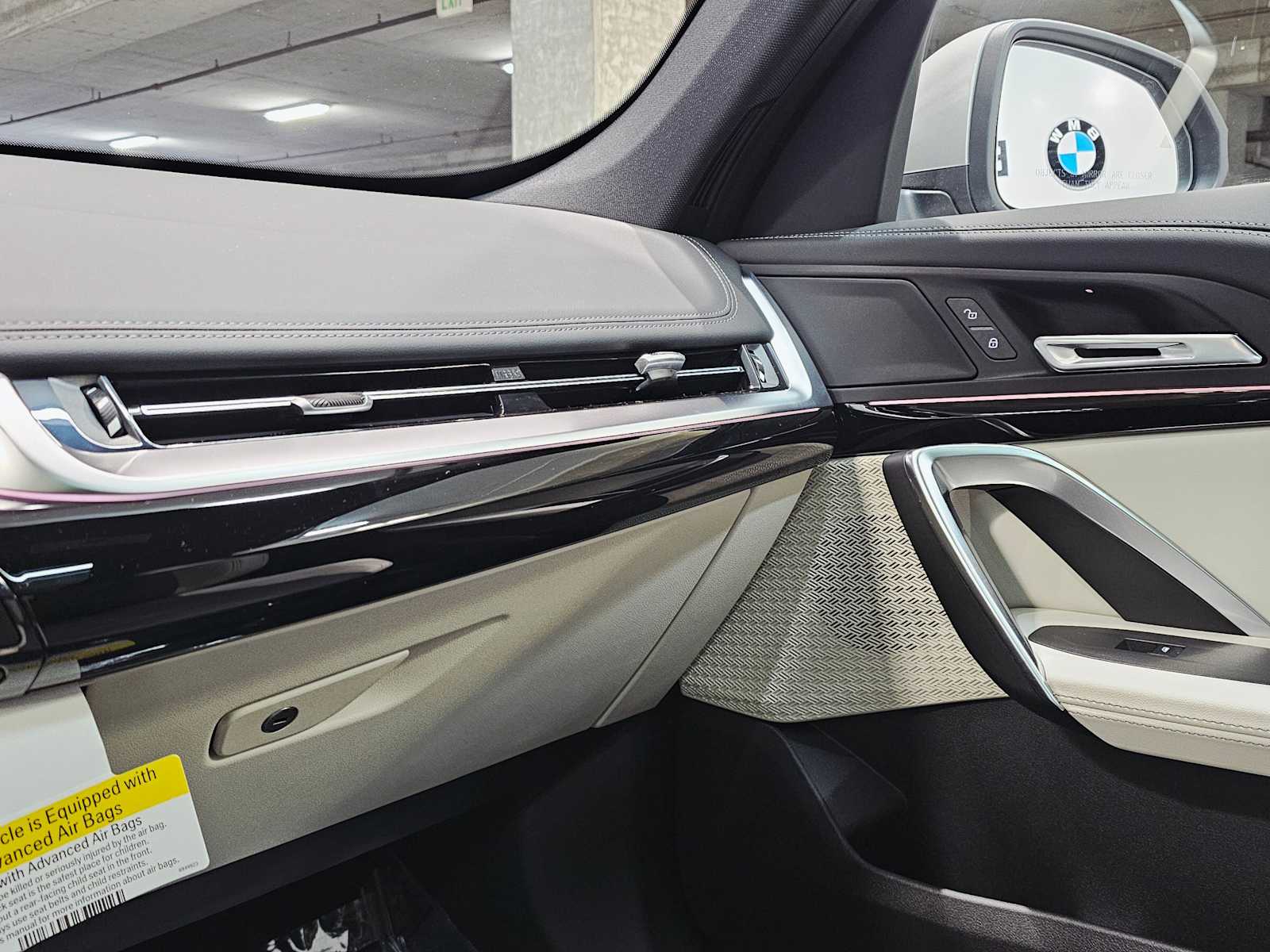 Thumbnail: 2026 BMW X1 - 20