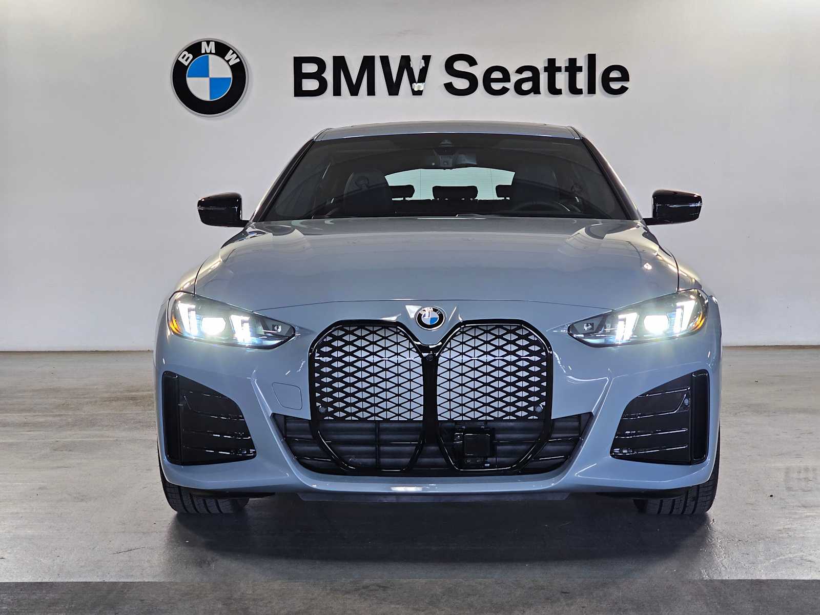 Thumbnail: 2026 BMW i4 - 6