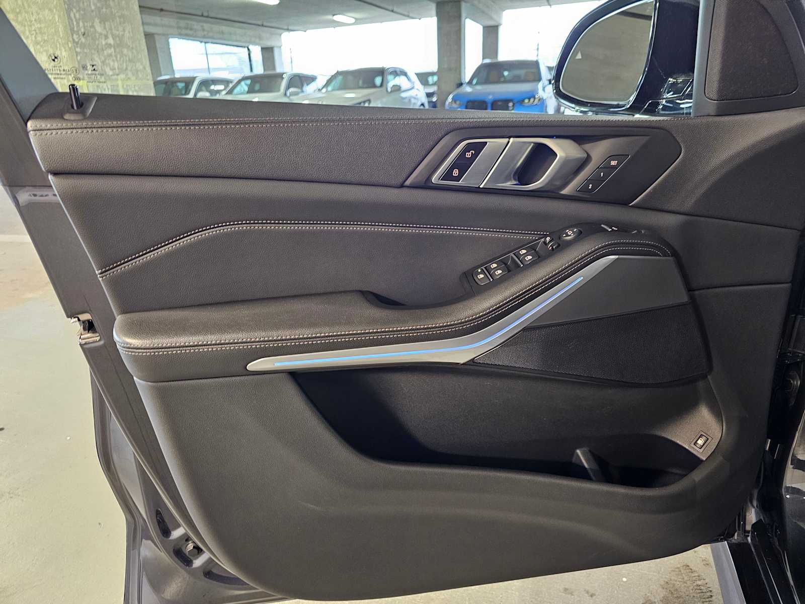 Thumbnail: 2022 BMW X5 - 30