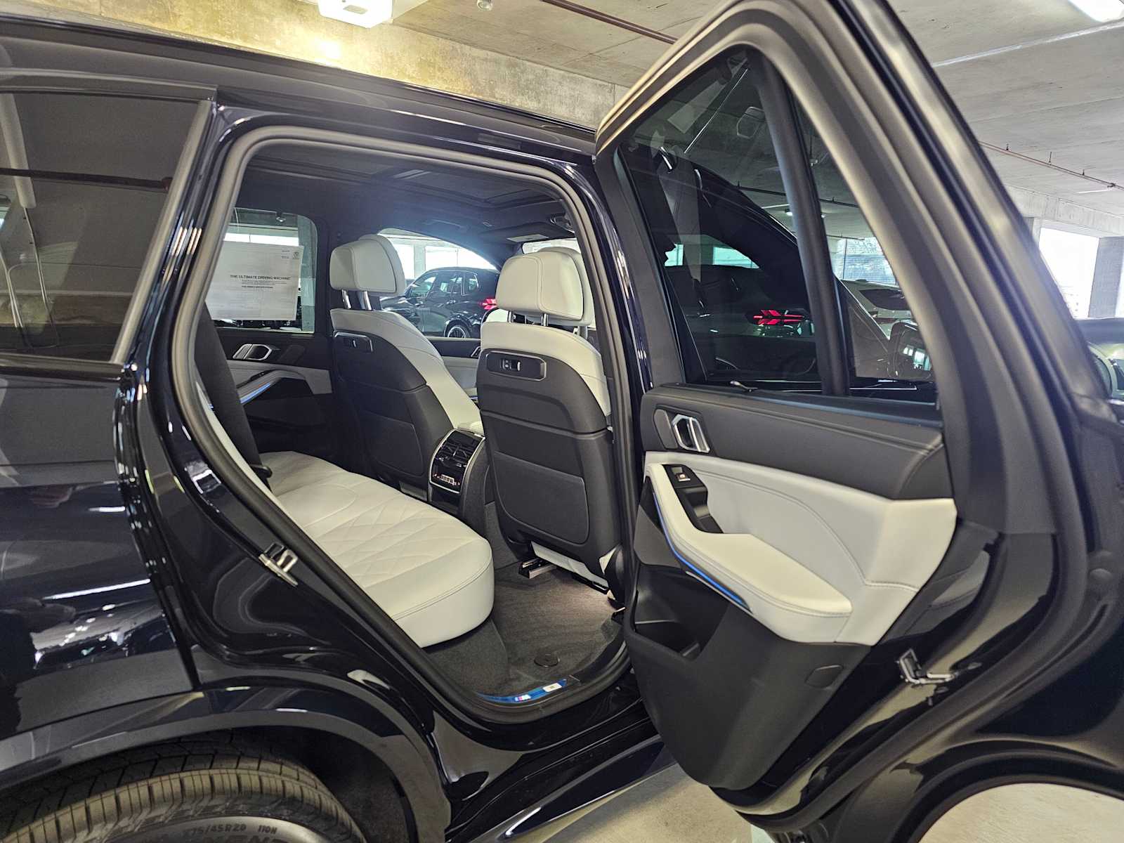 Thumbnail: 2026 BMW X5 - 37