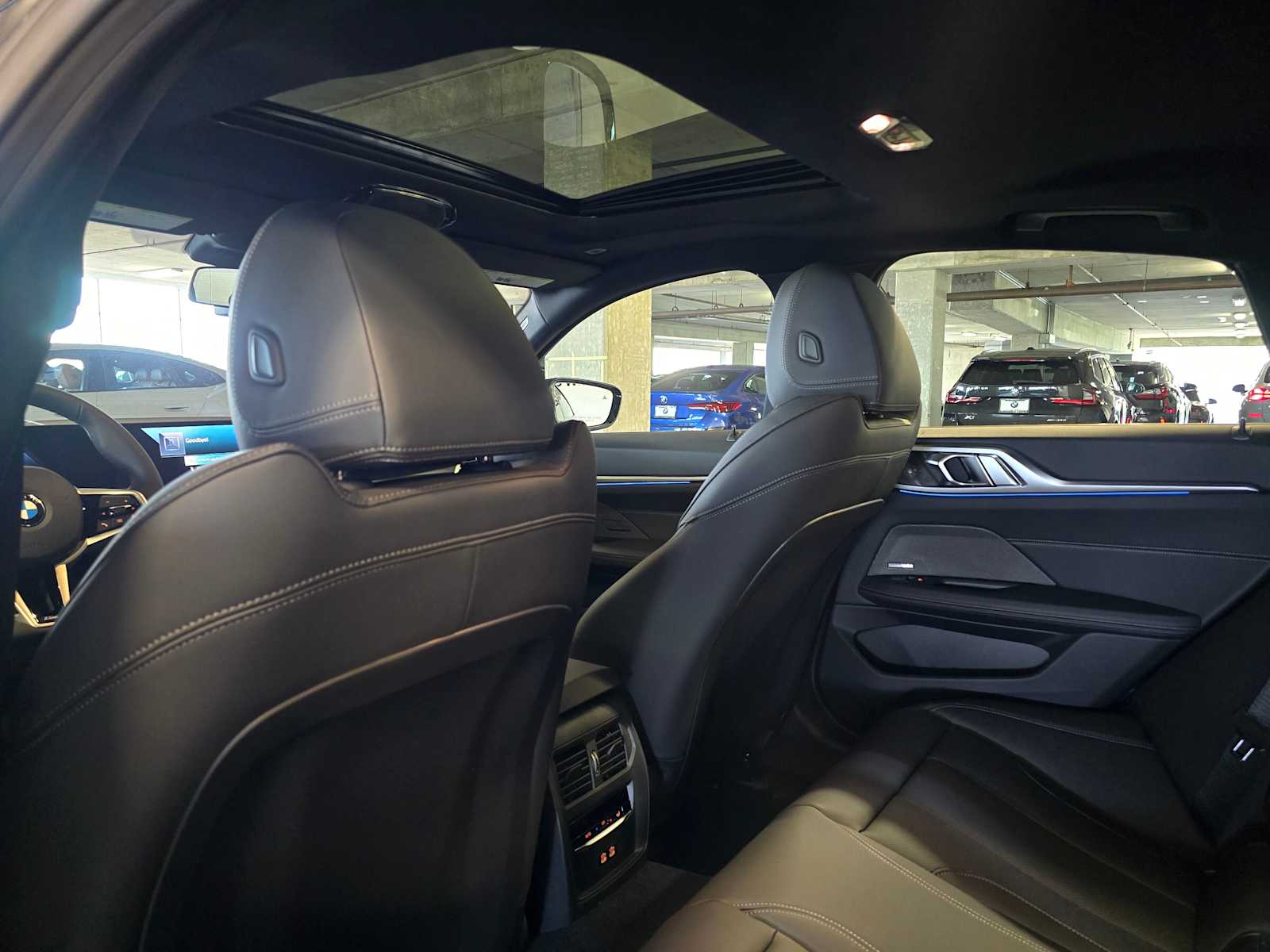 Thumbnail: 2026 BMW i4 - 27