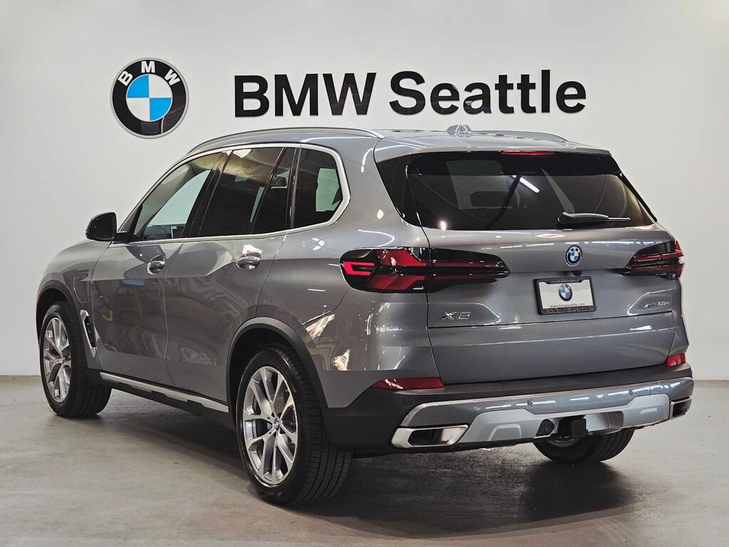 New 2026 BMW X5 PHEV xDrive50e SUV