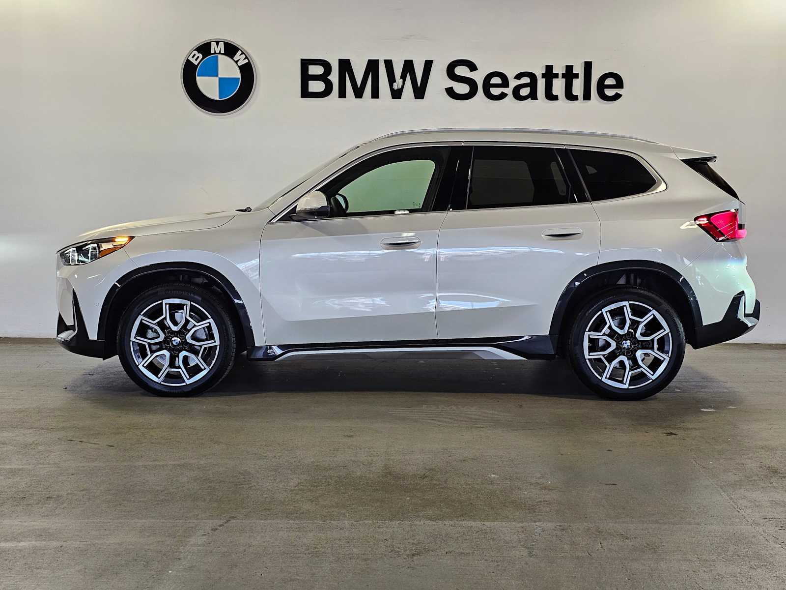 Thumbnail: 2025 BMW X1 - 3