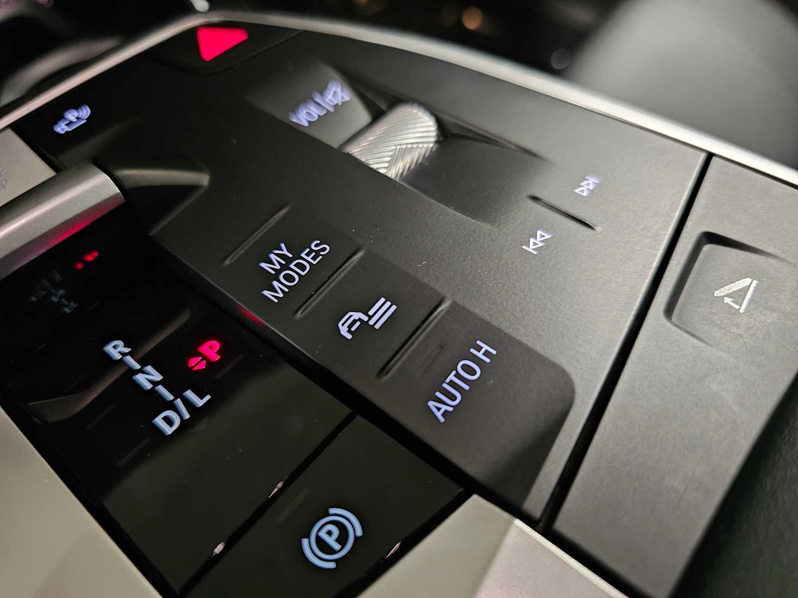 Thumbnail: 2025 BMW X1 - 21