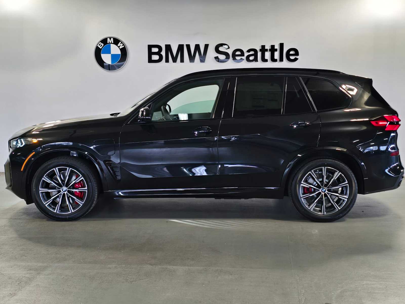 Thumbnail: 2026 BMW X5 - 3