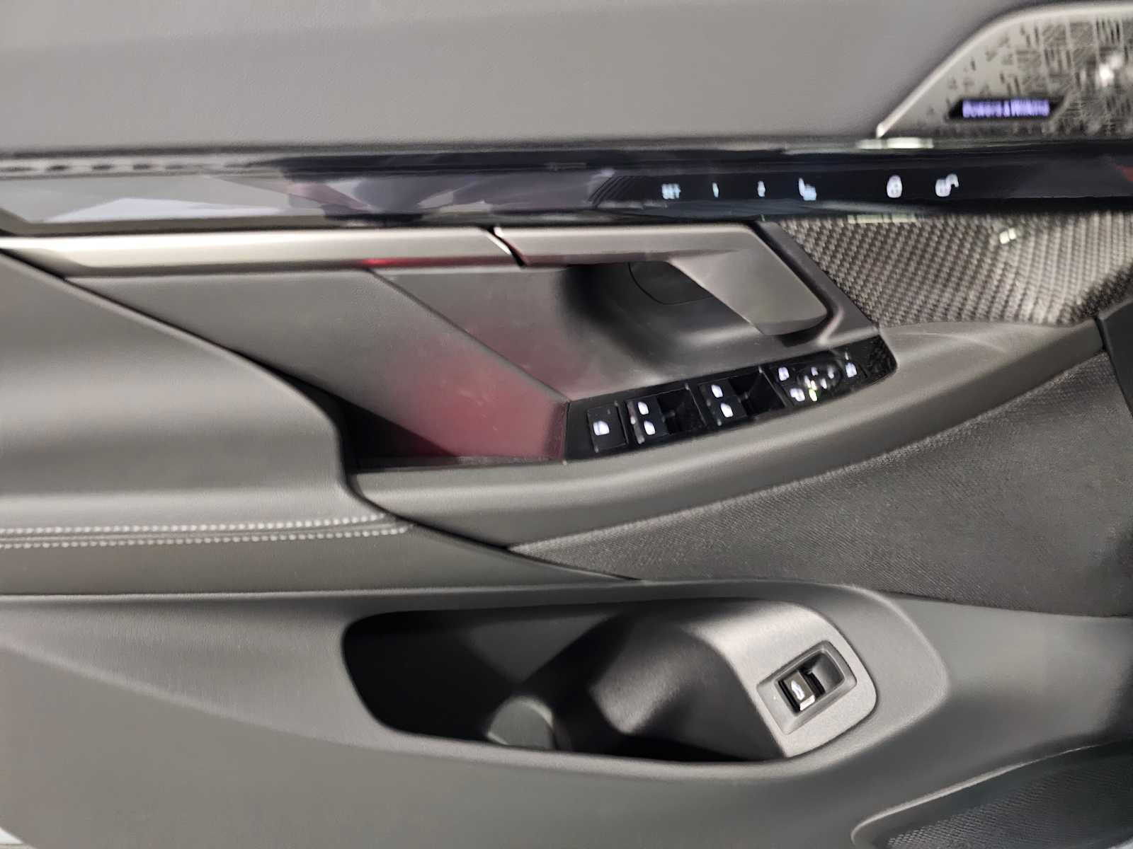 Thumbnail: 2026 BMW M5 - 28