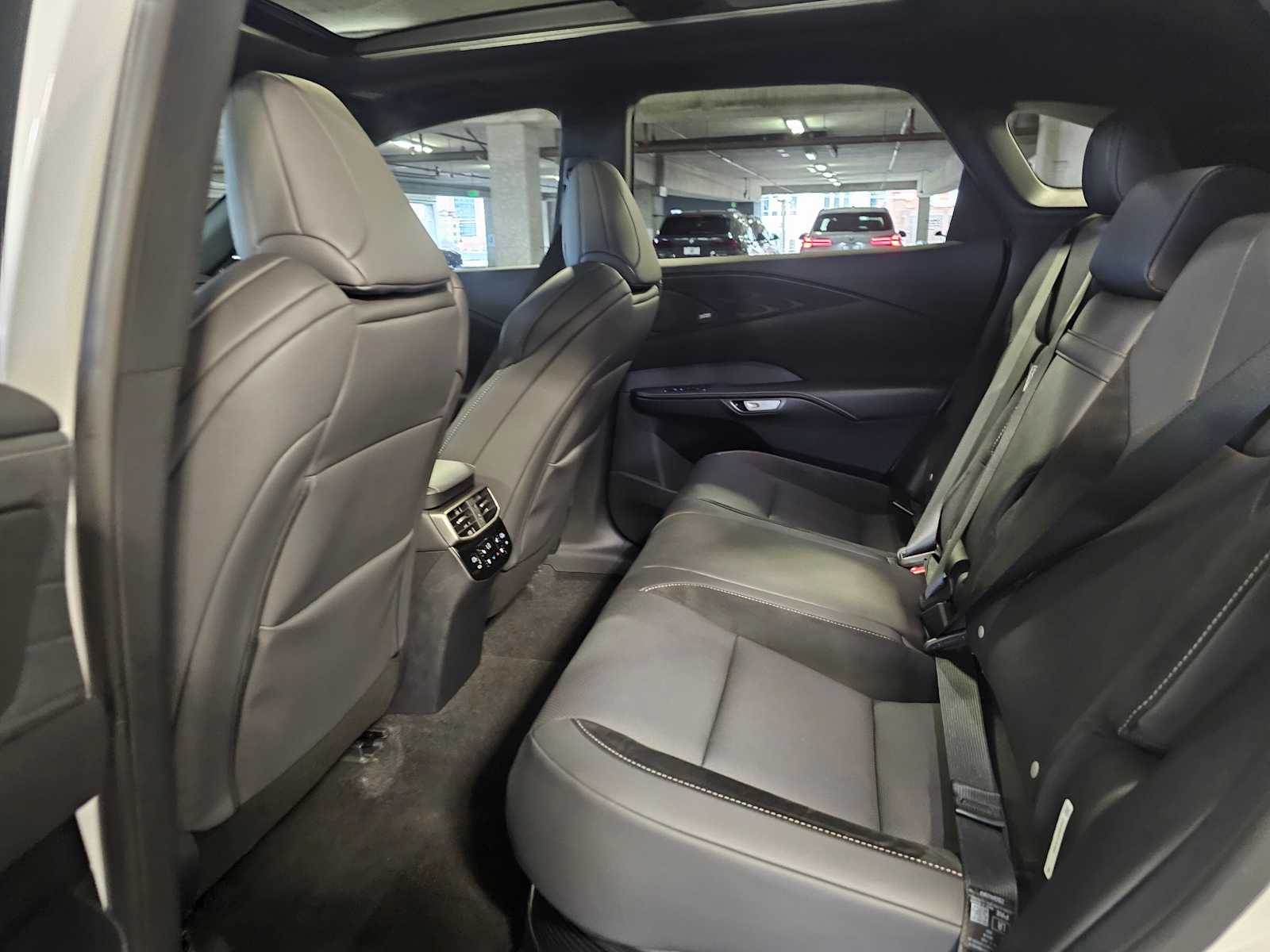 Thumbnail: 2024 Lexus RX - 33