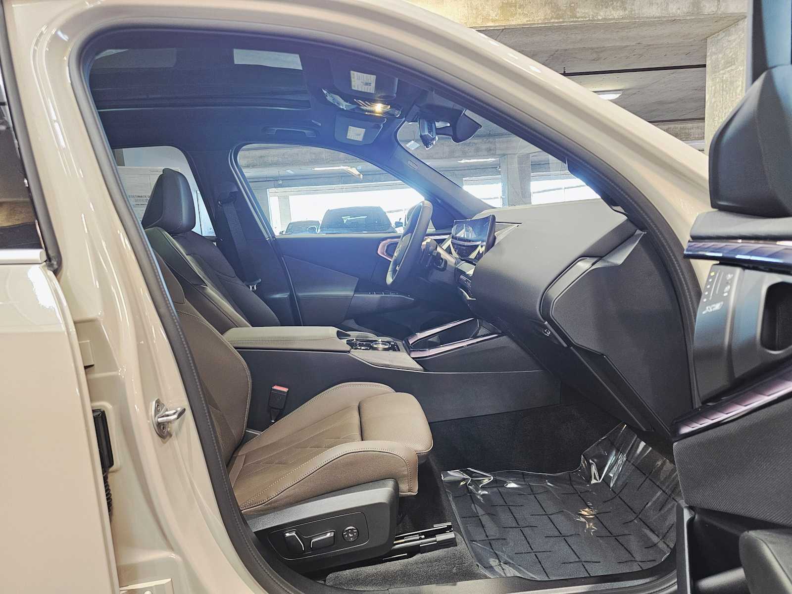 Thumbnail: 2025 BMW X3 - 27