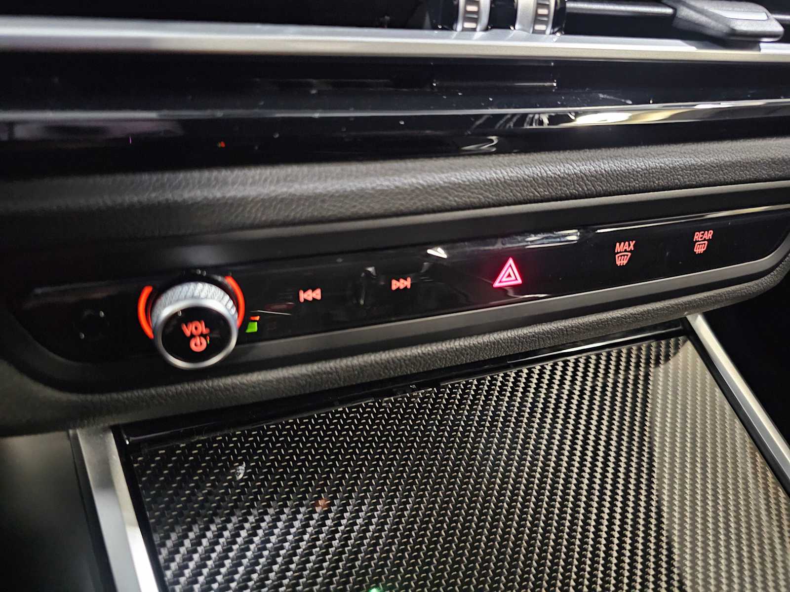 Thumbnail: 2024 BMW M2 - 18