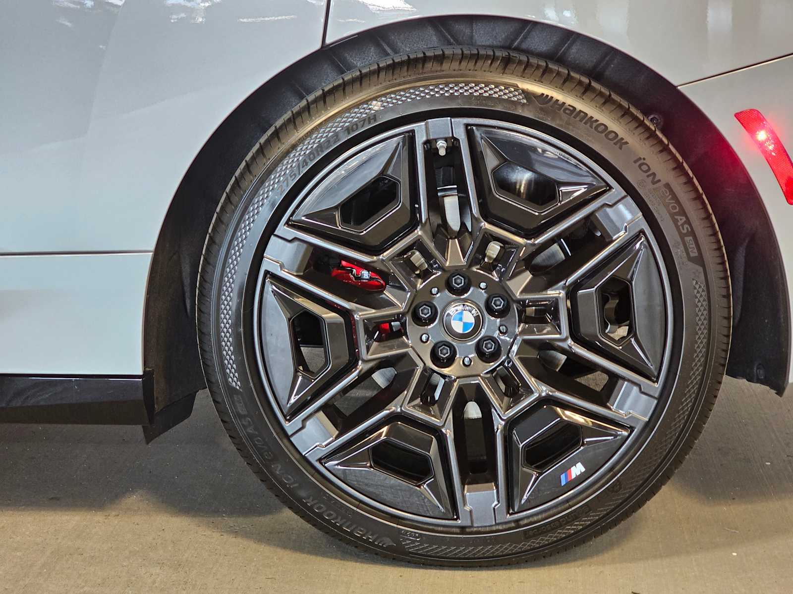 Thumbnail: 2026 BMW iX - 8