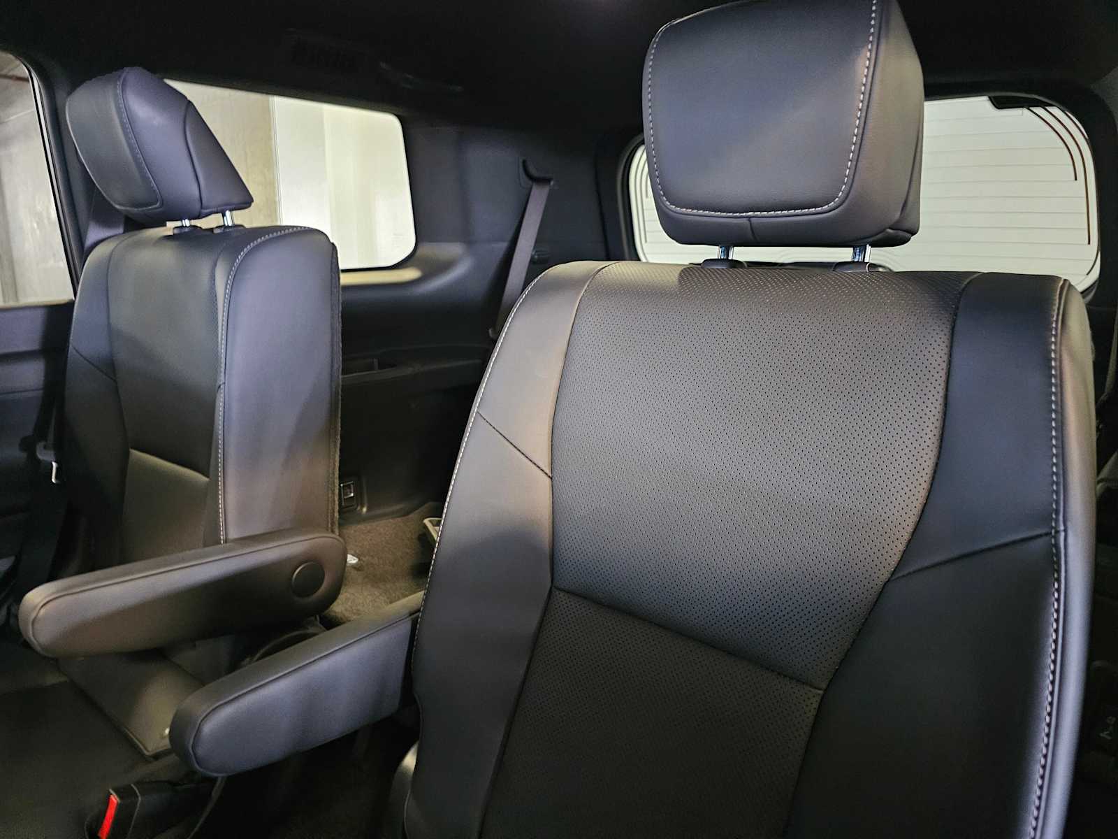 Thumbnail: 2024 Lexus GX - 36